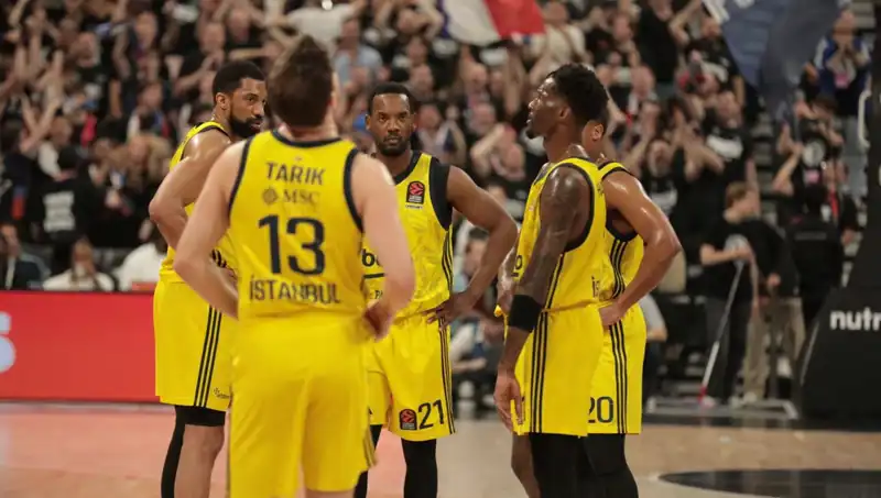 Fenerbahçe, Panathinaikos'u Geride Bırakarak Finale Yükselmek İstiyor