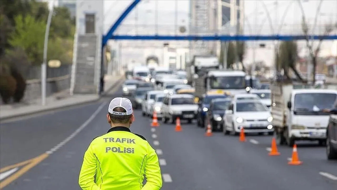 İstanbul Valiliği Duyurdu: 3 Kasım’da Bu Yollar Kapalı, Alternatif Güzergahlar Açıklandı