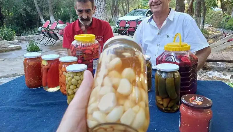 Araban Sarımsağı'nın Turşusu ile Sağlık ve Lezzetin Sırrı Keşfedildi
