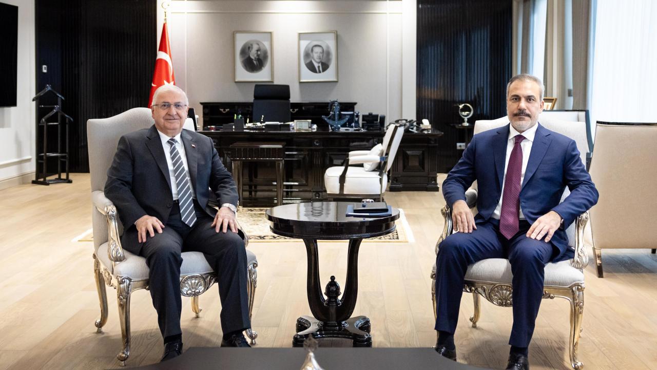 Bakan Güler ve Bakan Fidan İstanbul'da Bir Araya Geldi