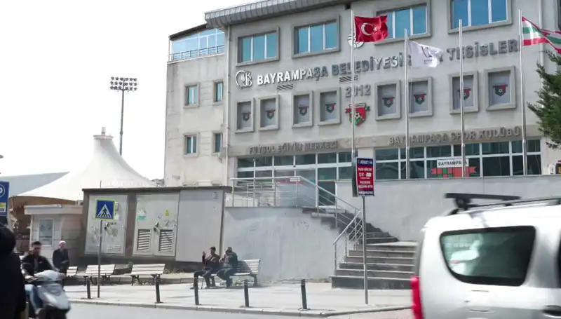 Arda Turan Spor Kompleksi'nde Otoparkı Su Bastı: Büyük Hasar mı Geliyor?