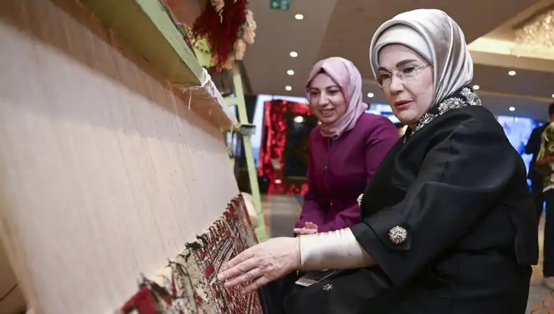 Emine Erdoğan’ın İmza Eseri Halı, Depremzedelere Umut Olacak