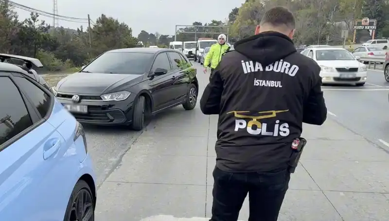 Emniyet Şeridi İhlali: Yolda Bulunan Suç Aletlerinin Ardındaki Gerçekler