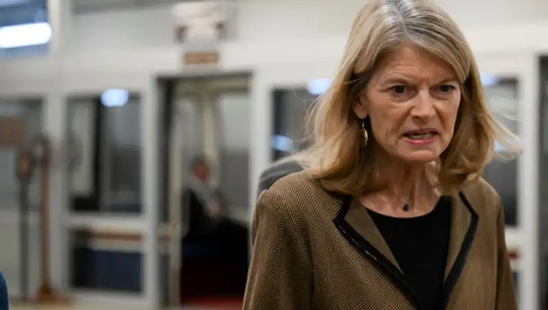 Cumhuriyetçi Senatörden Şok Açıklama: "Hepimiz Korkuyoruz" Dedi, Trump'ı İşaret Etti