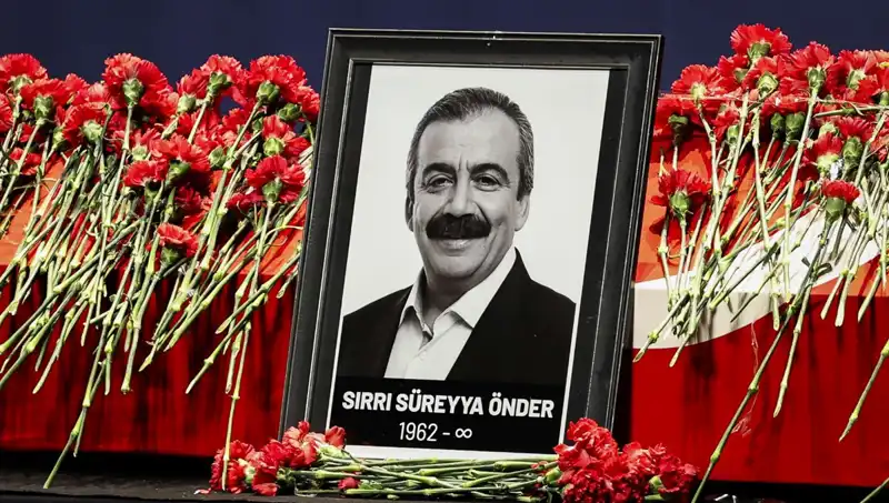 Meclis’te Sırrı Süreyya Önder’i Anma Töreni: Duygusal Anlar ve Unutulmaz Hatıralar