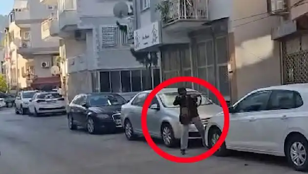 İzmir'de Saldırganla Çatışma Anları: Korku Dolu Anlar Ayrıntılı Bir Şekilde Açıklandı