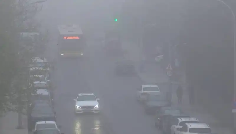 İstanbul'un Büyülü Sisinde Sıcak Bir Sabah: Görülmemiş Manzaralar