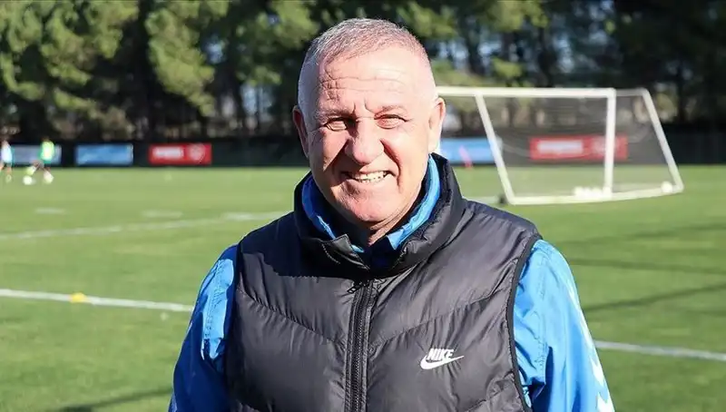 Ankaragücü'nde Beklenmedik Gelişme: Mesut Bakkal Gönderildi!