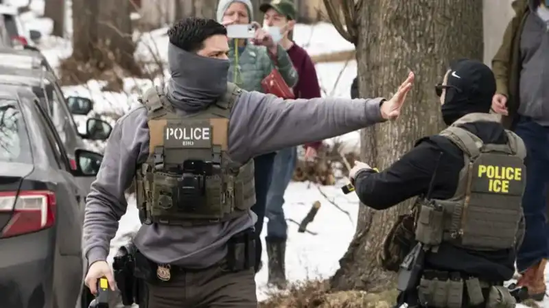 ABD Mahkemeleri, ICE'a 4 Bin Üstü Hukuksuz Tutuklama İçin Uyarıda Bulundu