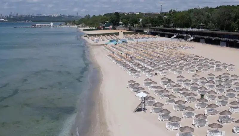 İstanbul Plajlarında 2025 Giriş Ücretleri: Sarıyer, Florya ve Adalar'daki Farklar!