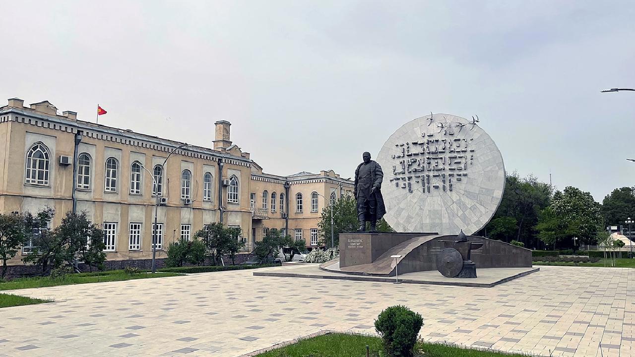 Kırgızistan'da FETÖ bağlantılı eğitim kurumları Maarif Vakfına Devredildi