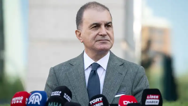 Ömer Çelik, Özel'in Sözlerine Sert Tepki Gösterdi: Meşru Alanı Tehdit Ediyor