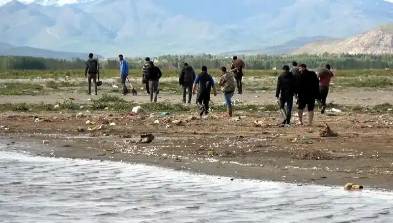 İki Mahalle Arasındaki Uzaklık 1 Kilometreye Düştü, Yürüyerek Gidiliyor!