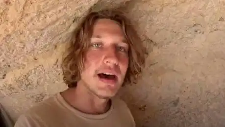ABD'li Turist, Yasaklı Kızılderili Kabile Adasında Yakalandı!