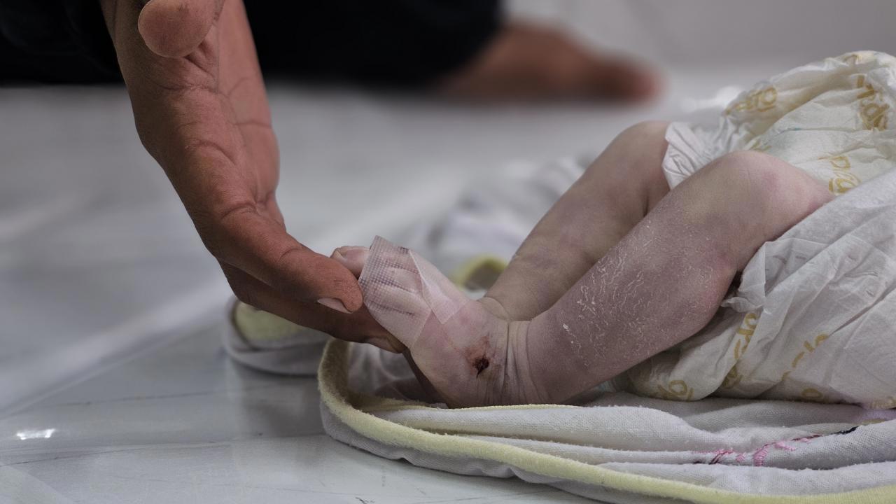 Gazze'de Son Bir Haftada Soğuktan 6 Bebek Hayatını Kaybetti