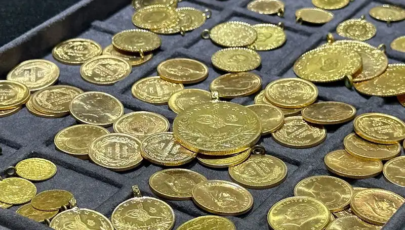 Hafta Sonu Altın Fiyatlarında Son Durum: Yükseliş mi Düşüş mü Bekleniyor?