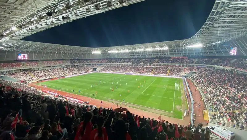 Sivas, Türkiye Kupası Finali İçin Şansını Zorluyor: Efsanevi Bir Misafirlik Bekleniyor