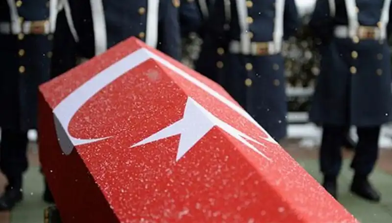 Pençe Kilit Operasyonu'nda Yaralanan Askerimiz Şehit Oldu: Ulusumuz Yas Tutuyor