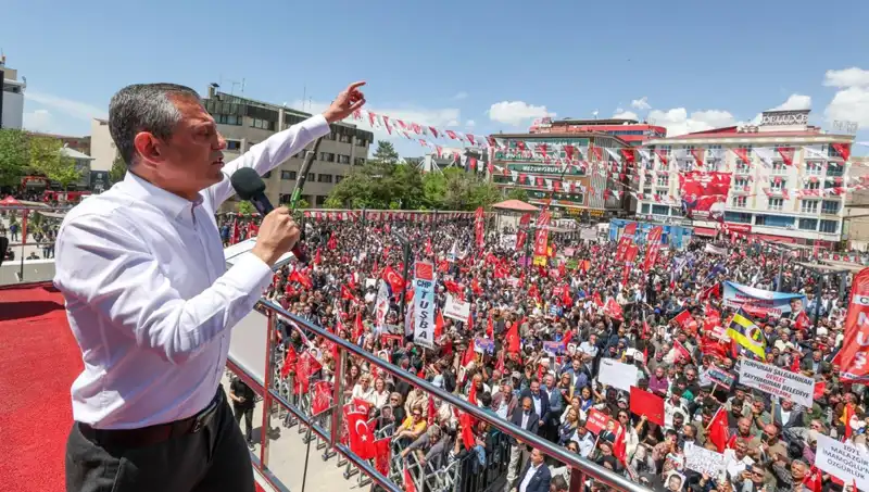 Özgür Özel: Örgütlerin Silah Bırakmasını Desteklemek İhtiyacı Kaçınılmaz