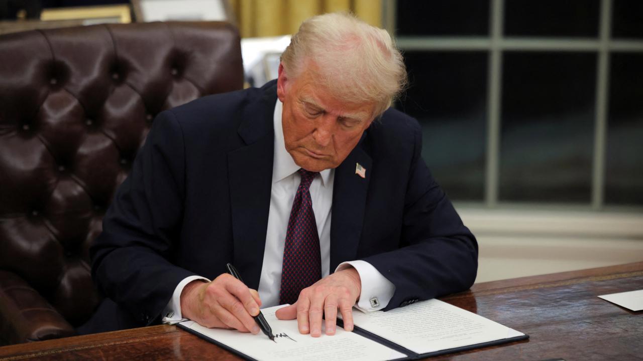 Trump Kararnamelerle Gündemi Belirliyor
