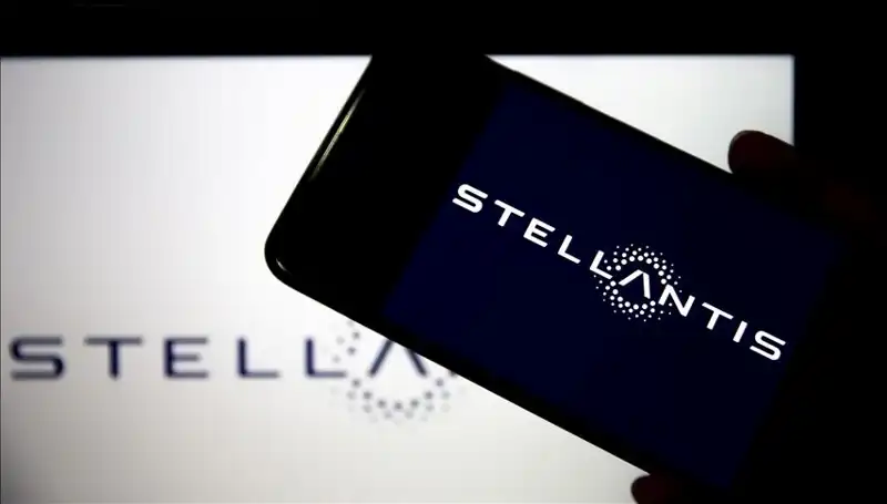 Stellantis'in Fabrika Kapanma Riski: Gelecek Tehlikede mi?