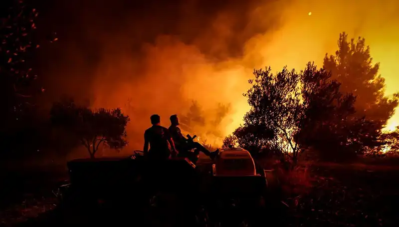 Çanakkale'de Şok Edici Orman Yangını: 785 Kişi Tahliye Edildi!
