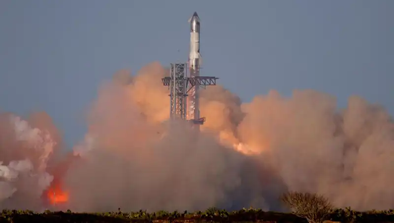 SpaceX, Starship’in 8’inci Uçuş Testiyle Uzayda Yeni Bir Çağı Başlatıyor