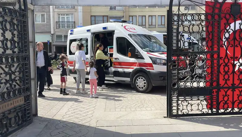 Eskişehir'de Sahipsiz Köpek İki Çocuğa Beklenmedik Saldırı Düzenledi