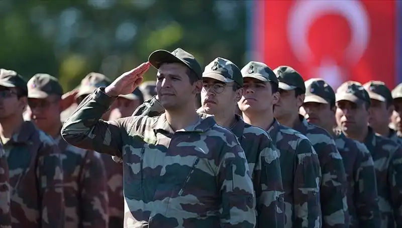 Bedelli Askerlik Yapanlar İçin Kıdem Tazminatı Hakkı: İstinaftan Emsal Karar Geldi