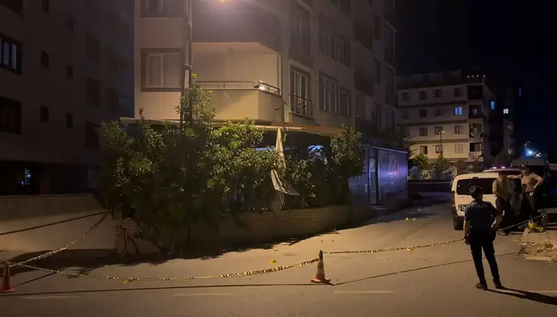 İstanbul'da Kafeye Silahlı Saldırı: Olayın Ardındaki Gizemli Sebepler Neler?