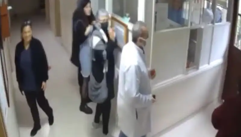 Üsküdar'da Doktora, Cumhurbaşkanına Hakaretten Hapis Cezası İstemi Hakkında Şok Gelişmeler