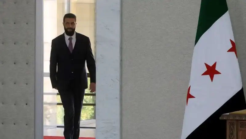 Fransa'dan Yeni Suriye İçin Önemli Duyuru: Şara-Macron Zirvesinin Ayrıntıları