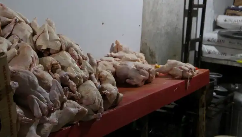 Döner İmalathanesinde Şok Eden Görüntüler! Sağlığınızı Tehdit Eden Detaylar Ortaya Çıktı