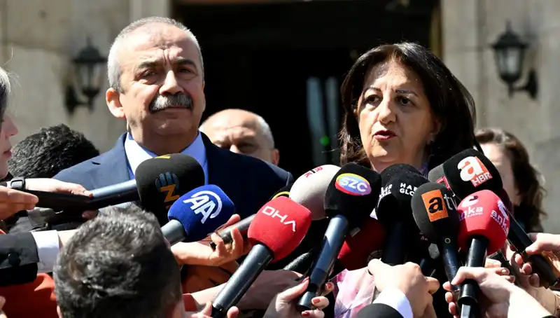 Sırrı Süreyya Önder'in Hastalığı Neden Kaygı Yaratıyor? Detaylar Burada!