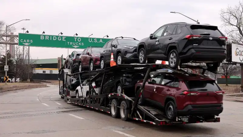 Toyota, ABD için Yeni Hibrit Model İle Rakiplerine Fark Atıyor