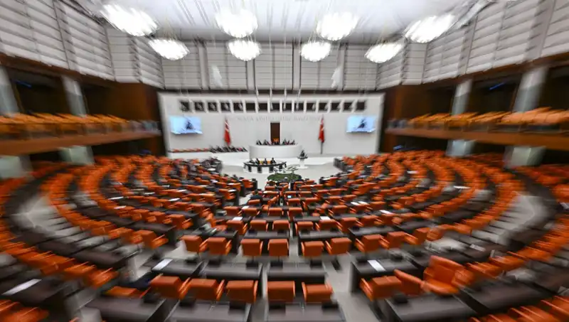 Meclis'te Yeni Haftanın Gündemi: Krizler ve Çözüm Arayışları