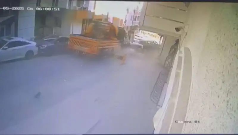 Kontrolden Çıkan Vinç, 23 Aracı Mahvederek Ancak Durduruldu!
