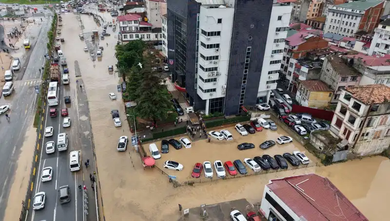 Trabzon’da Sel Felaketinin Ardından Kayıplar ve Temizlik Mücadelesi Başladı